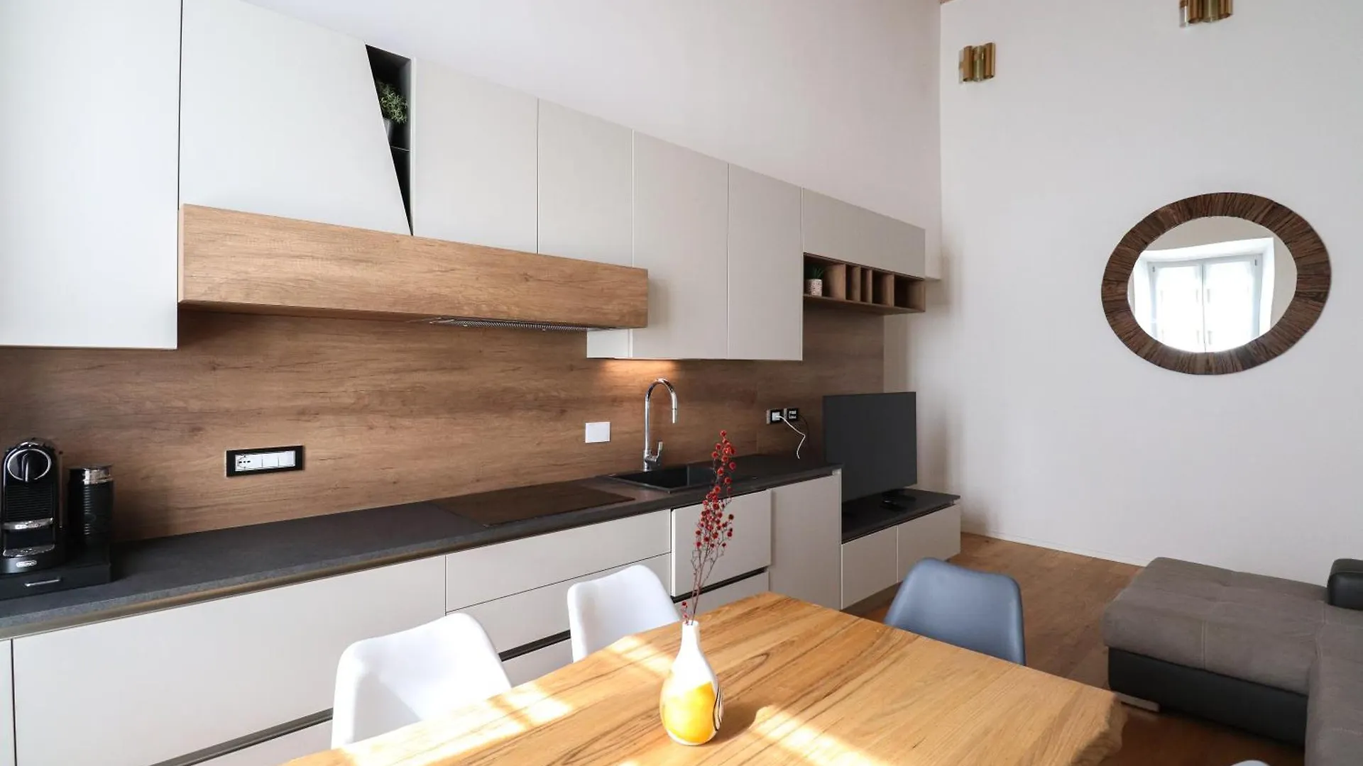 Lux San Pietro Apartment Rome