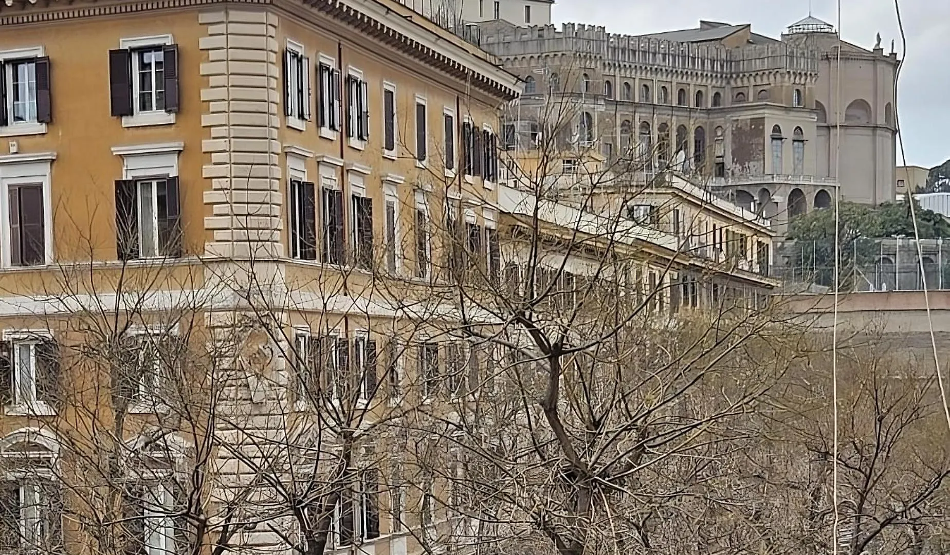 Lux San Pietro Apartment Rome 0*,