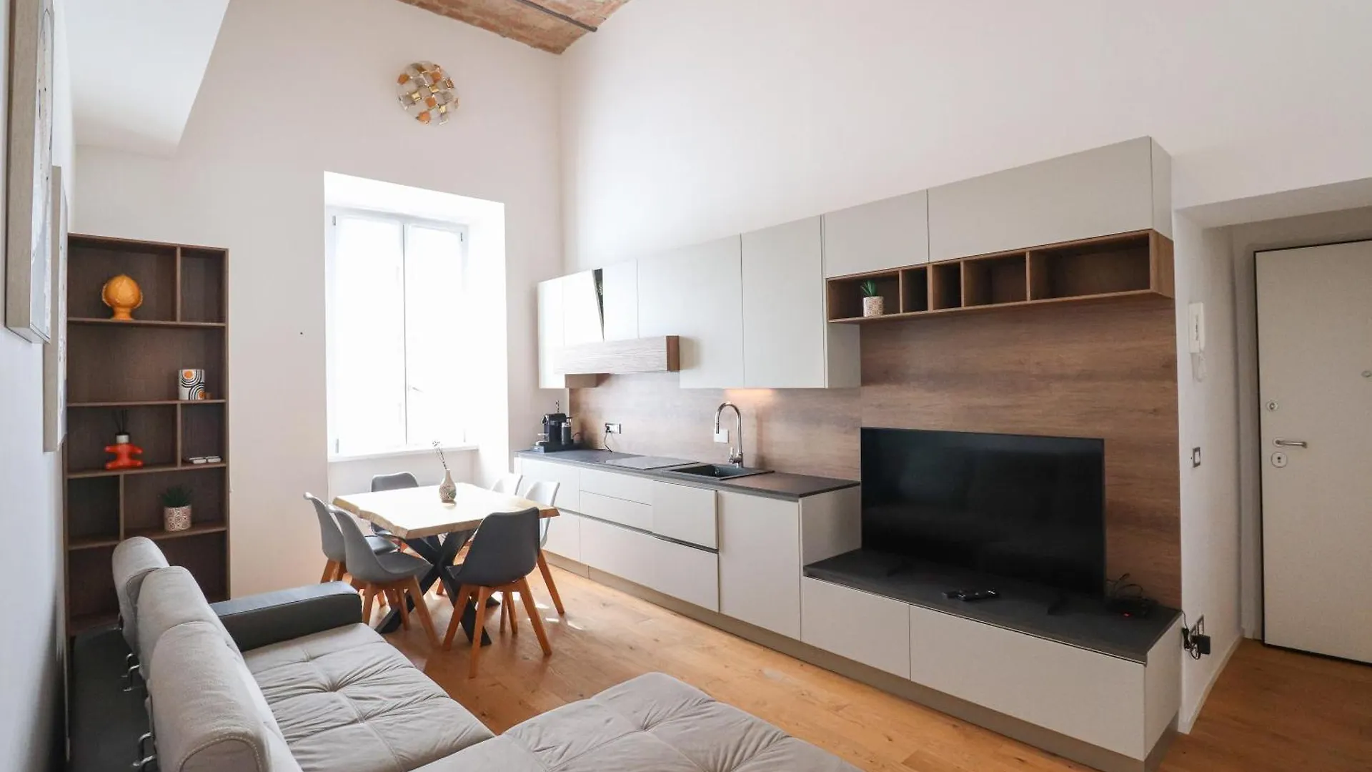 Lux San Pietro Apartment Rome