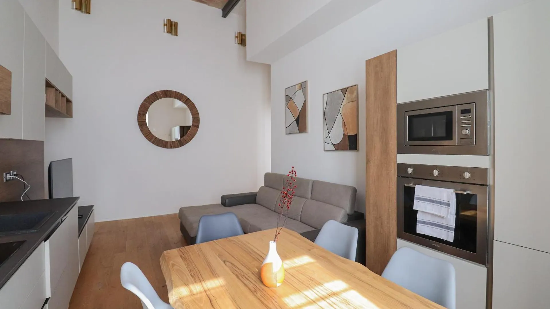 Lux San Pietro Apartment Rome